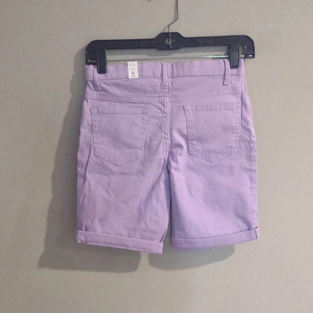 NWT The Children's Place Light‎ Purple Girls 10 Bermudas